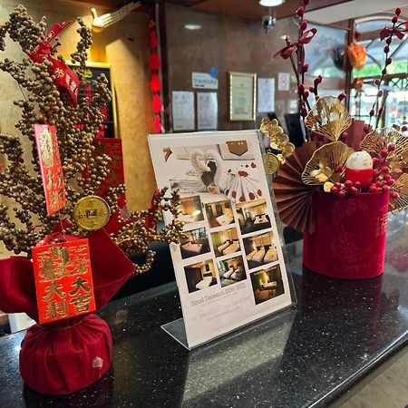Hotel Deleeton Kota Kinabalu Dış mekan fotoğraf