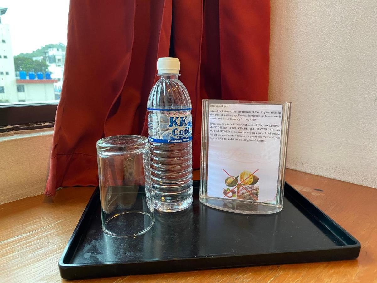 Hotel Deleeton Kota Kinabalu Dış mekan fotoğraf