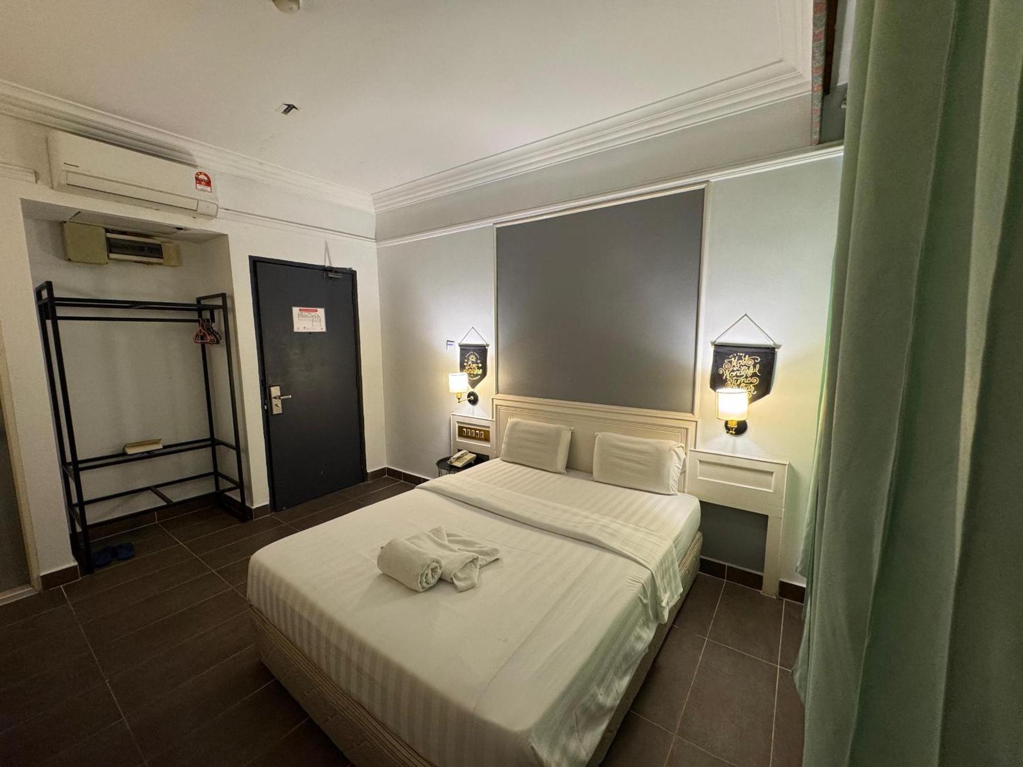 Hotel Deleeton Kota Kinabalu Dış mekan fotoğraf