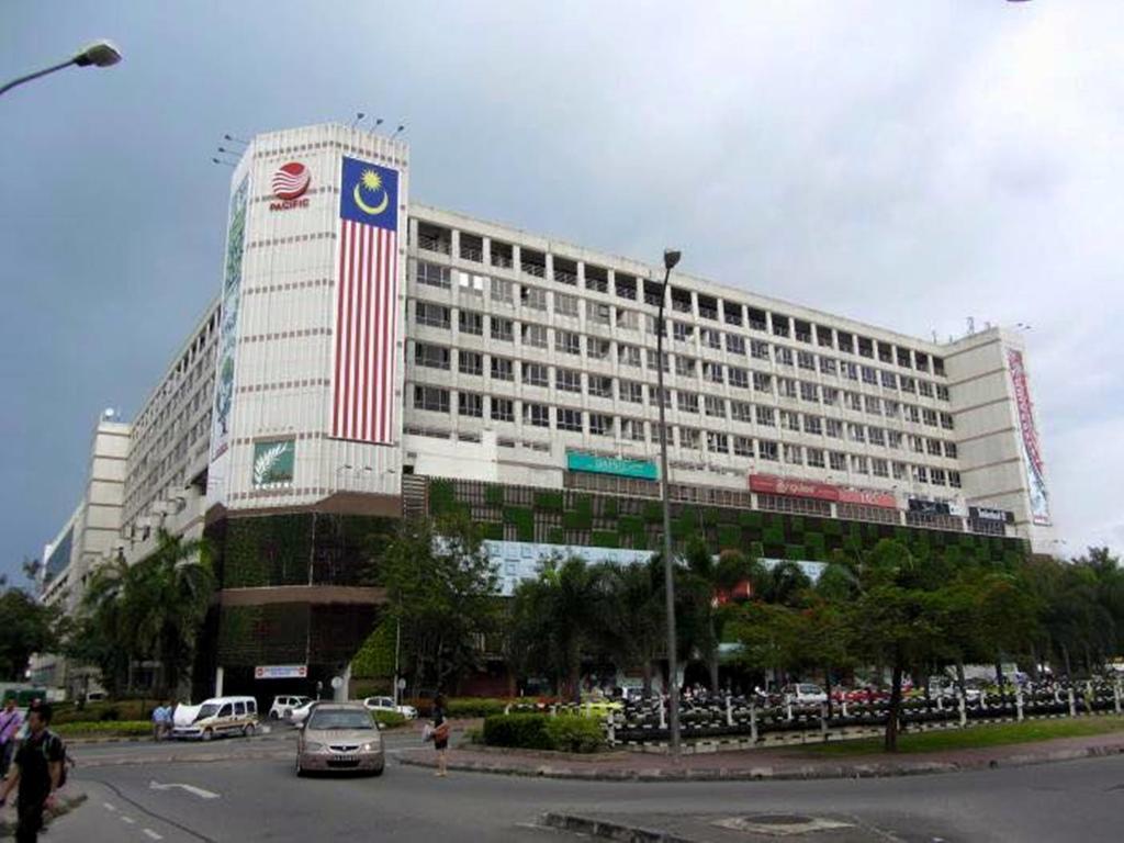 Hotel Deleeton Kota Kinabalu Dış mekan fotoğraf