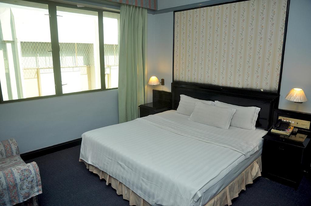 Hotel Deleeton Kota Kinabalu Dış mekan fotoğraf