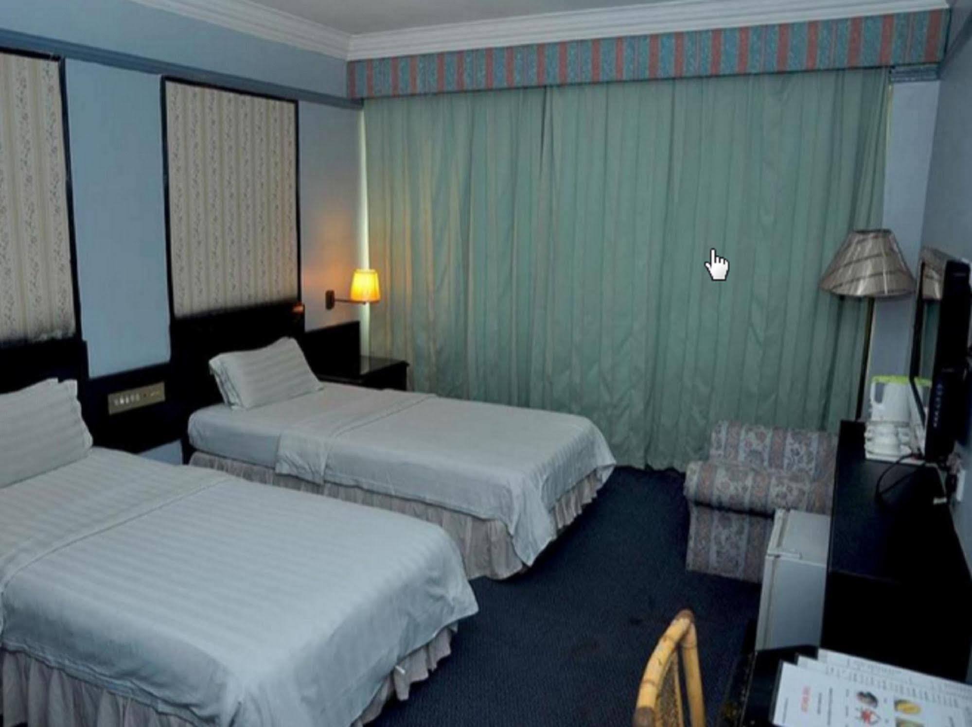 Hotel Deleeton Kota Kinabalu Dış mekan fotoğraf