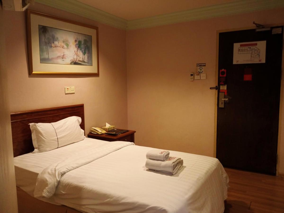 Hotel Deleeton Kota Kinabalu Dış mekan fotoğraf