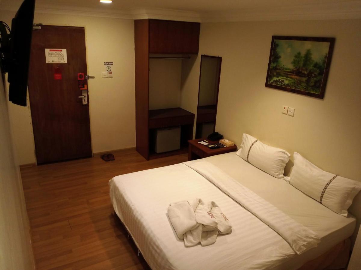 Hotel Deleeton Kota Kinabalu Dış mekan fotoğraf